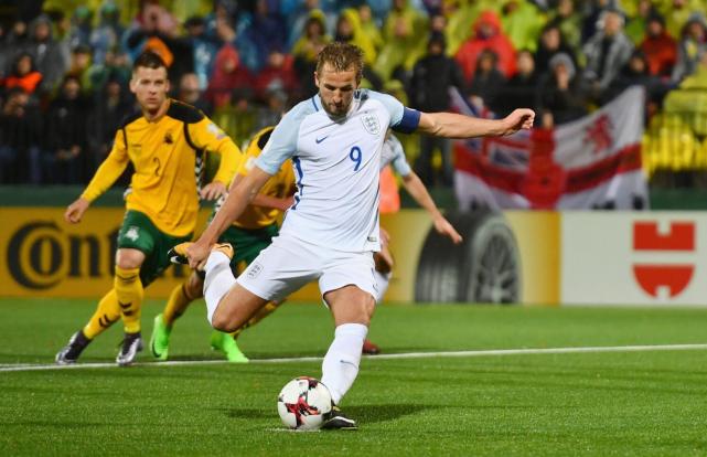  凯恩传射建功英格兰队长率热刺逆转埃弗顿